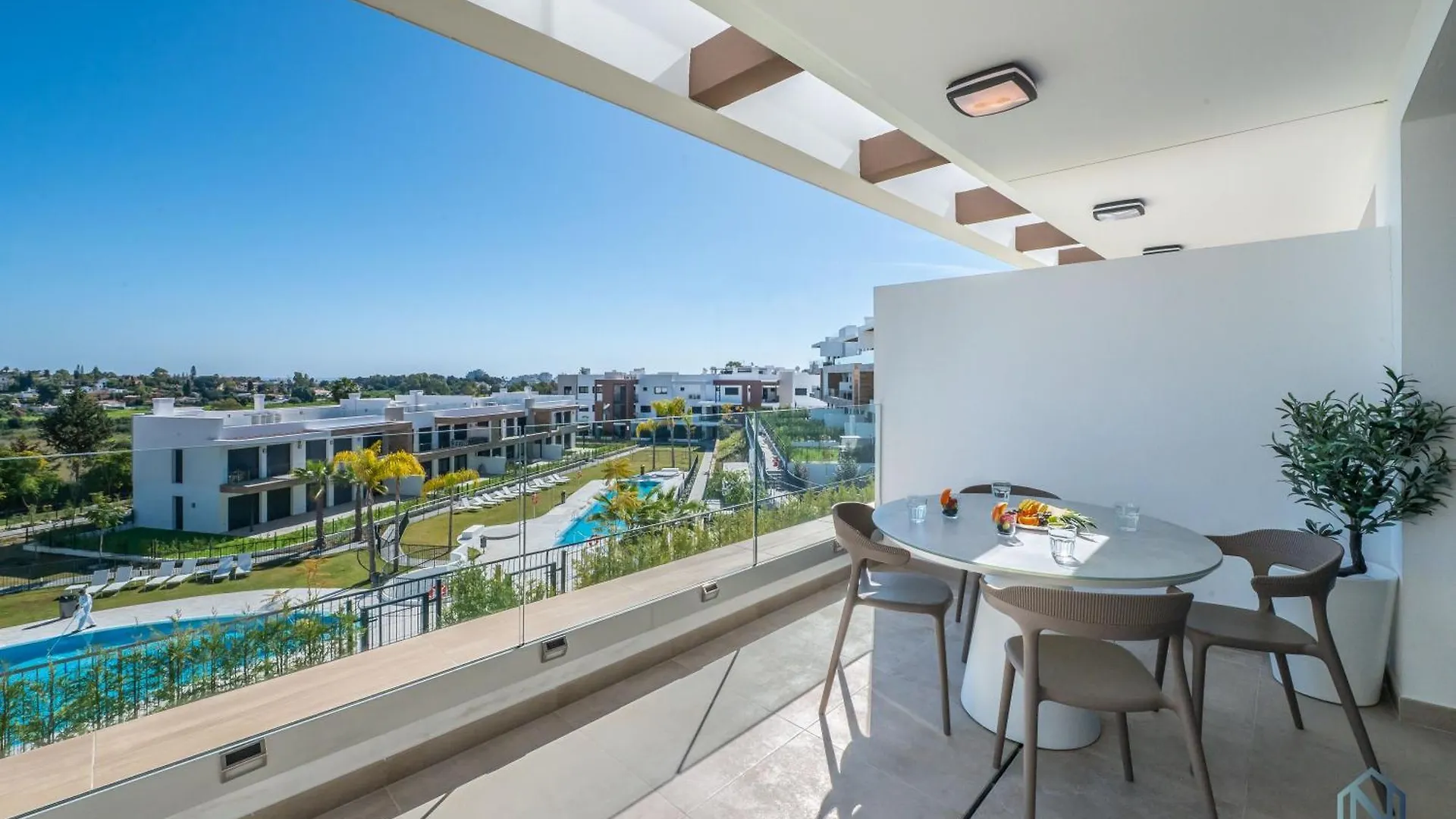埃斯特波纳Newly Built 2 Bdrm Modern Oasis W Gym & Pool公寓 0*, 埃斯特波纳 西班牙