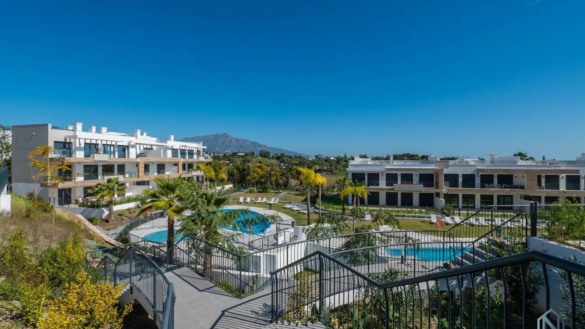 Newly Built 2 Bdrm Modern Oasis W Gym & Pool Apartment Estepona 0*,